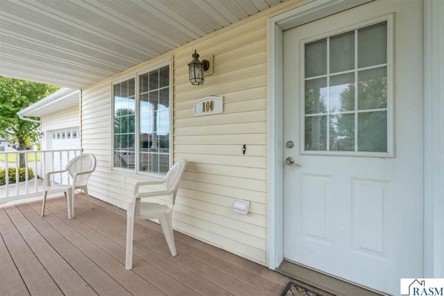 100 Uriah Court, Mankato, MN 56001