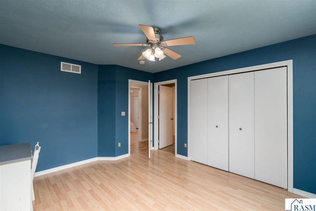 100 Uriah Court, Mankato, MN 56001