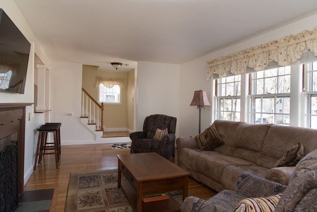 26 Carville 26, Lexington, MA 02421