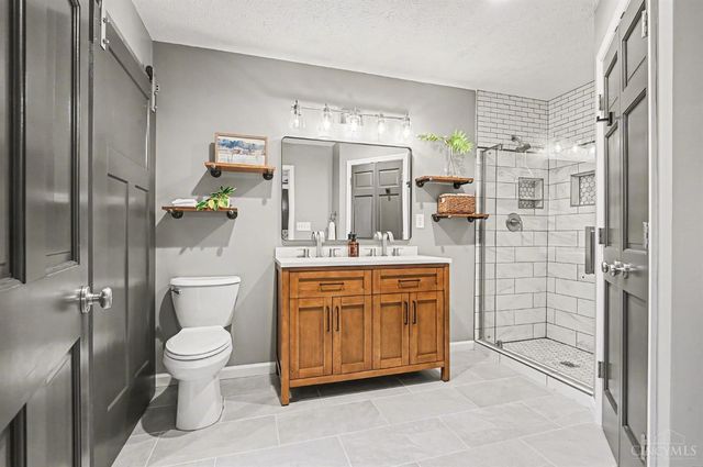 1033 Settlemire Road, Lebanon, OH 45036