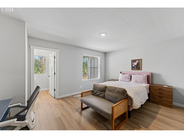 7004 Se BUTTERNUT CREEK Pkwy, Hillsboro, OR 97123