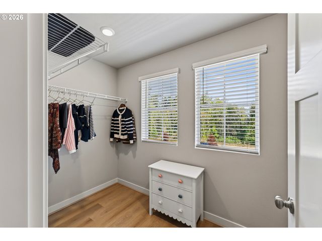 7004 Se BUTTERNUT CREEK Pkwy, Hillsboro, OR 97123