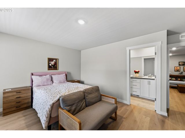 7004 Se BUTTERNUT CREEK Pkwy, Hillsboro, OR 97123