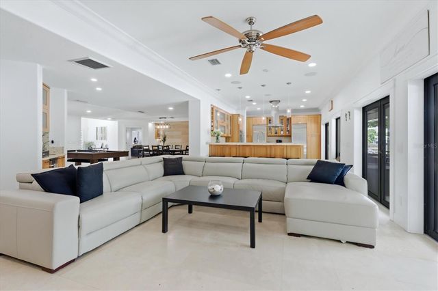 829 IDLEWILD WAY, Sarasota, FL 34242