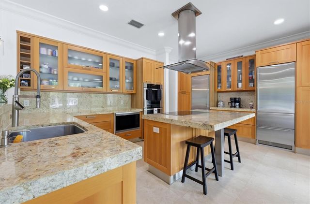 829 IDLEWILD WAY, Sarasota, FL 34242