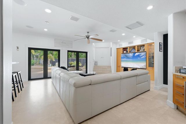 829 IDLEWILD WAY, Sarasota, FL 34242