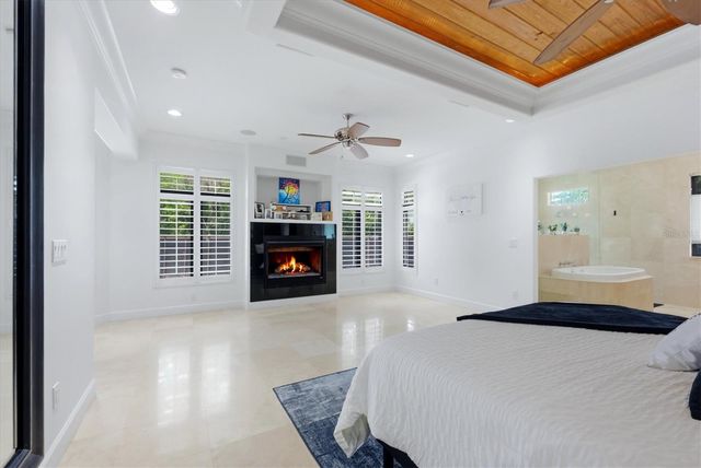 829 IDLEWILD WAY, Sarasota, FL 34242