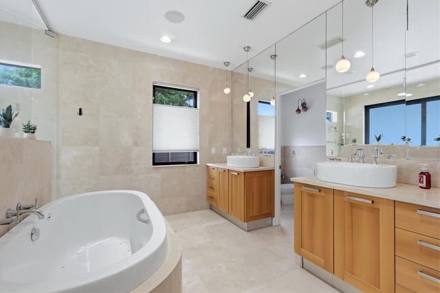 829 IDLEWILD WAY, Sarasota, FL 34242