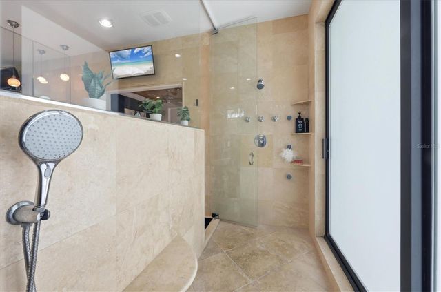 829 IDLEWILD WAY, Sarasota, FL 34242