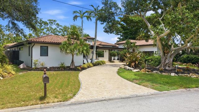 829 IDLEWILD WAY, Sarasota, FL 34242
