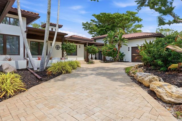 829 IDLEWILD WAY, Sarasota, FL 34242