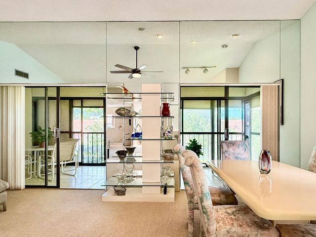 10678 OCEAN PALM Way 202, Boynton Beach, FL 33437