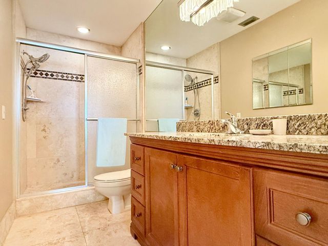 10678 OCEAN PALM Way 202, Boynton Beach, FL 33437