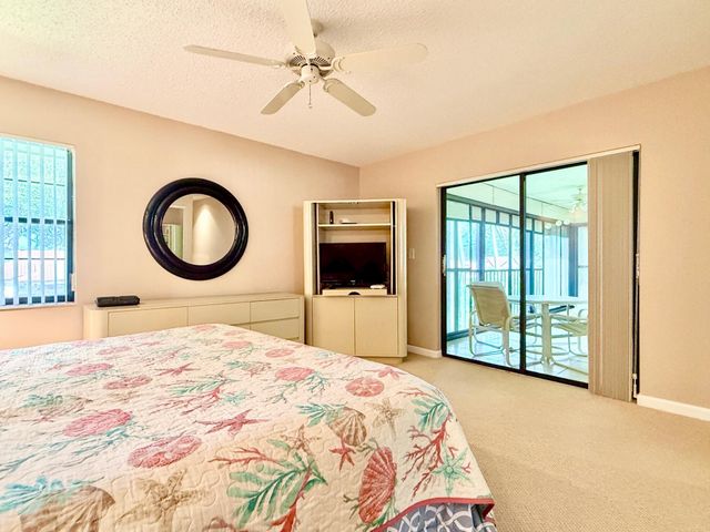 10678 OCEAN PALM Way 202, Boynton Beach, FL 33437