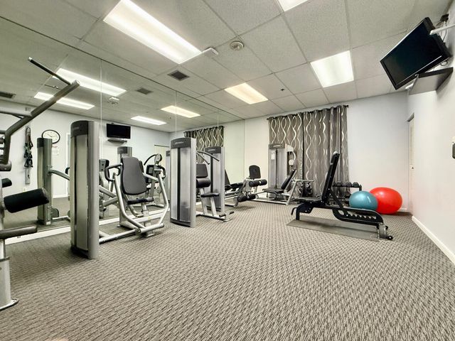 10678 OCEAN PALM Way 202, Boynton Beach, FL 33437