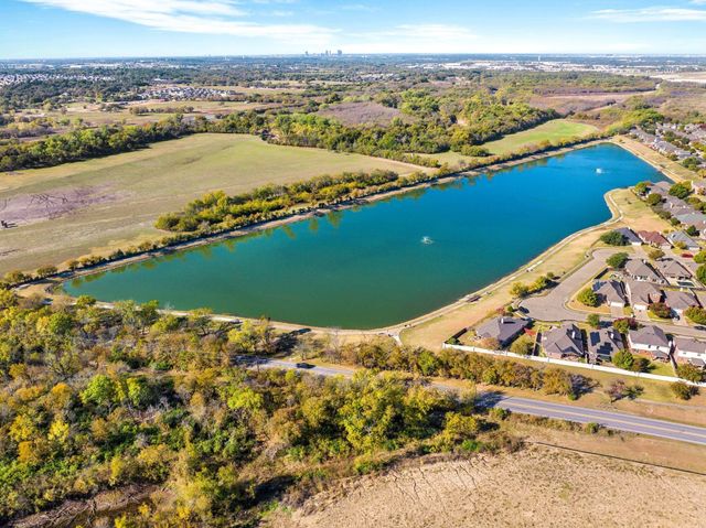 9148 Rushing River Drive, Fort Worth, TX 76118