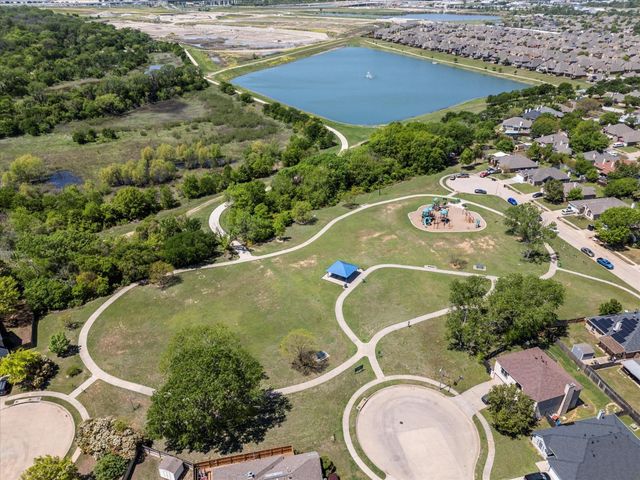 9148 Rushing River Drive, Fort Worth, TX 76118