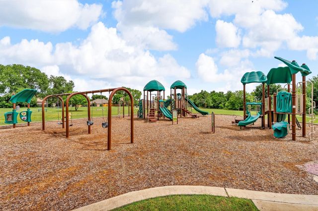 9148 Rushing River Drive, Fort Worth, TX 76118