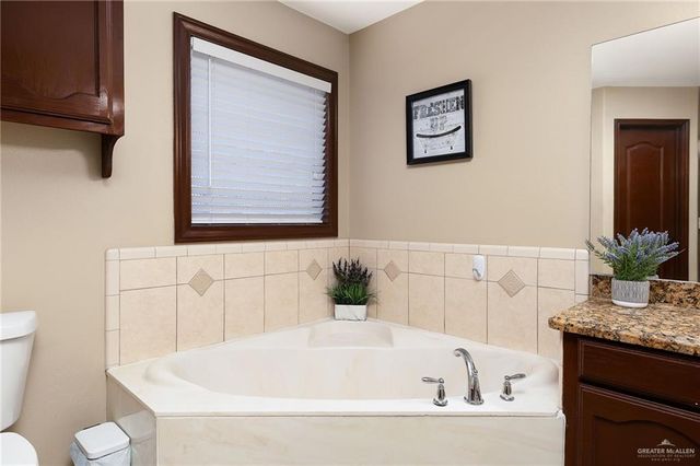 4512 Zinnia Avenue, Mcallen, TX 78504