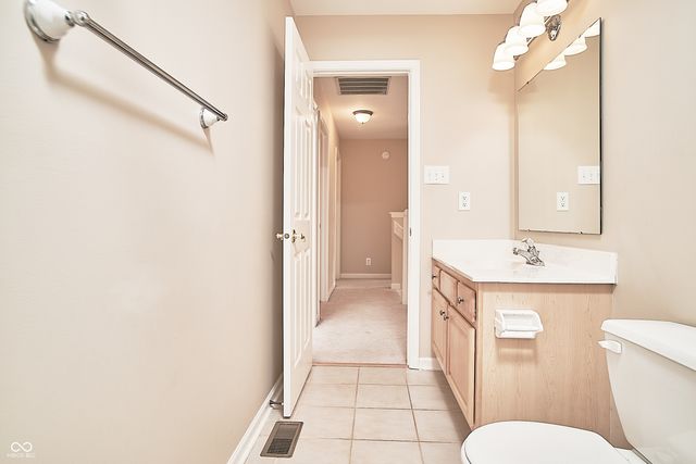 11202 Timberview Drive, Fishers, IN 46037