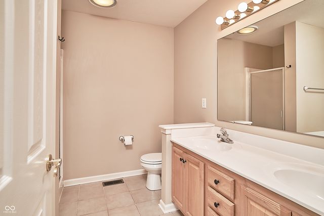 11202 Timberview Drive, Fishers, IN 46037