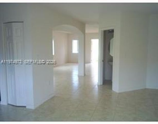 16225 SW 56th Ter, Miami, FL 33193