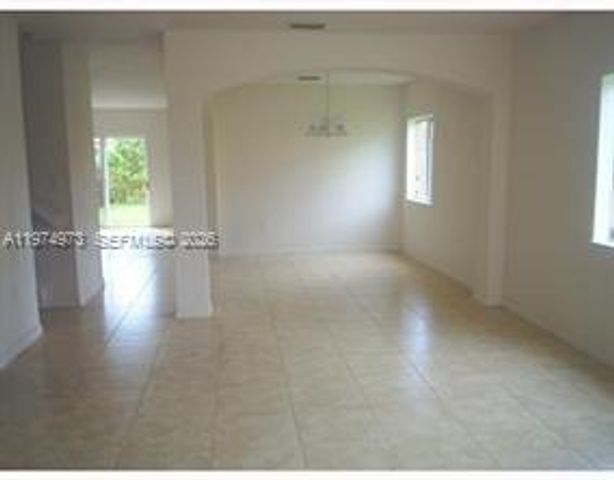 16225 SW 56th Ter, Miami, FL 33193