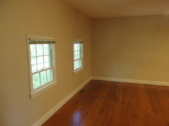 148 State Street 2, Newburyport, MA 01950