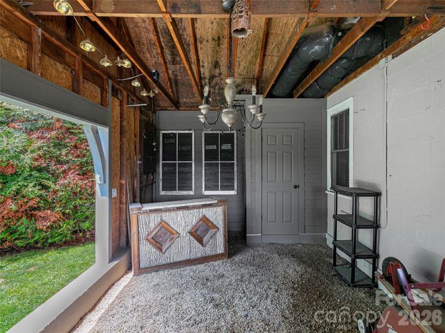 29 Salem Street, Brevard, NC 28712