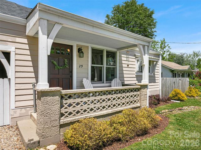 29 Salem Street, Brevard, NC 28712