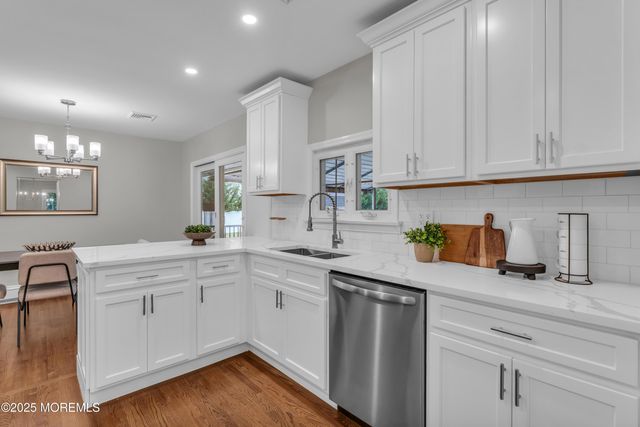 25 Monroe Avenue, Toms River, NJ 08755