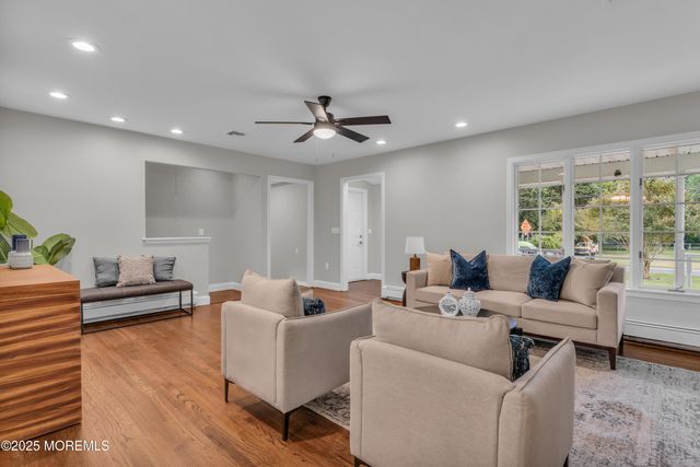 25 Monroe Avenue, Toms River, NJ 08755