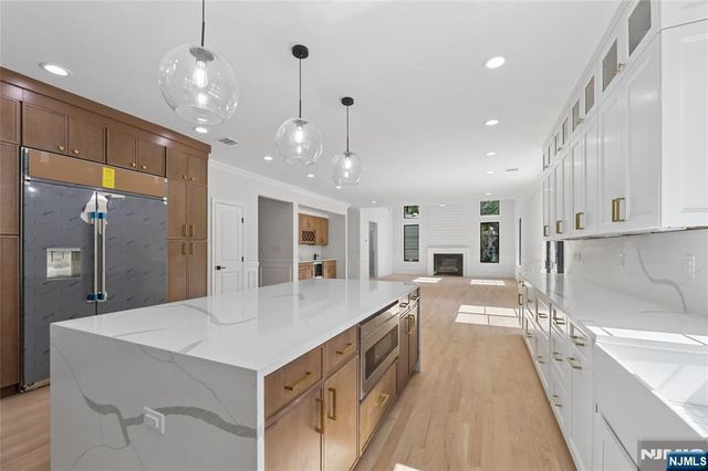 532 Hobart Road, Paramus, NJ 07652