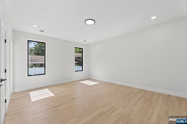 532 Hobart Road, Paramus, NJ 07652