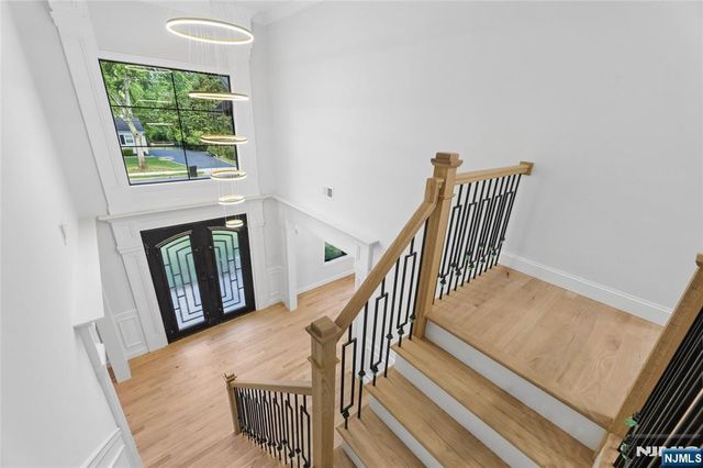 532 Hobart Road, Paramus, NJ 07652