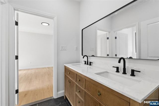 532 Hobart Road, Paramus, NJ 07652