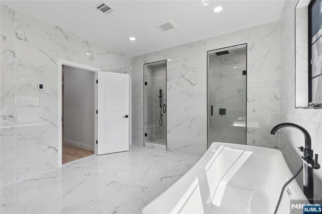 532 Hobart Road, Paramus, NJ 07652