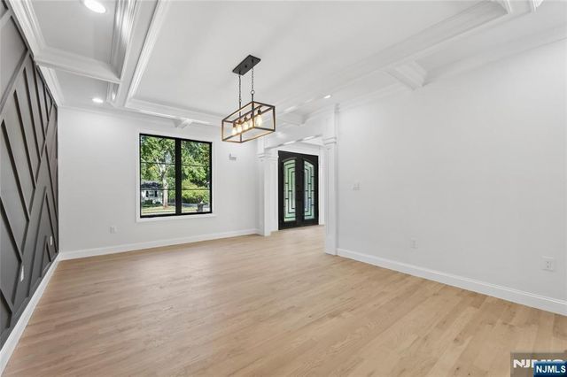 532 Hobart Road, Paramus, NJ 07652