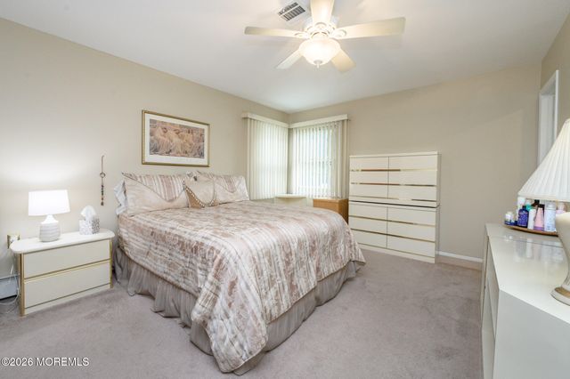 1 Selkirk Avenue, Toms River, NJ 08757