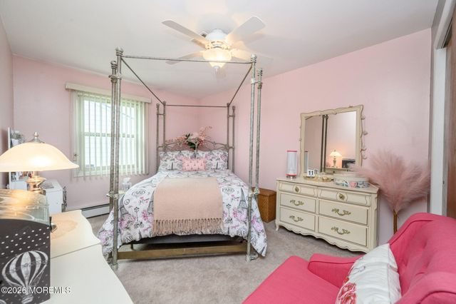 1 Selkirk Avenue, Toms River, NJ 08757