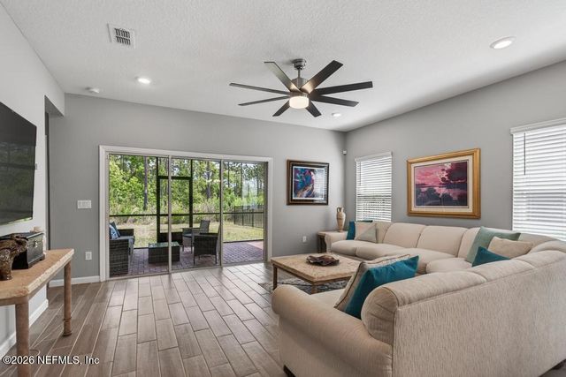 75268 PONDSIDE Lane, Yulee, FL 32097