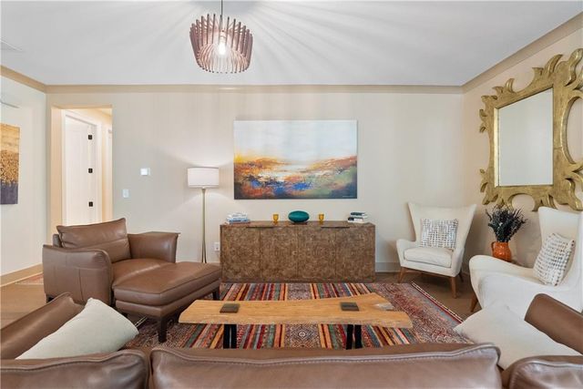 318 Carriage Glen Lane, Woodstock, GA 30188