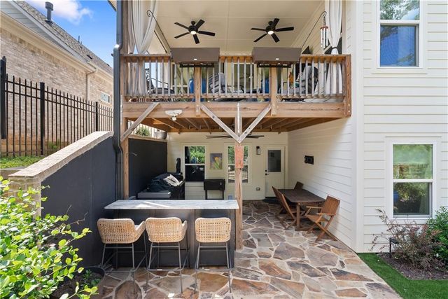 318 Carriage Glen Lane, Woodstock, GA 30188