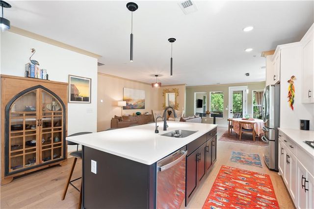 318 Carriage Glen Lane, Woodstock, GA 30188