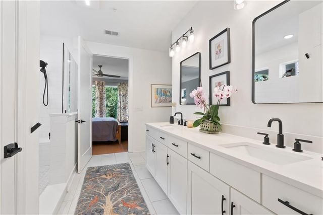 318 Carriage Glen Lane, Woodstock, GA 30188