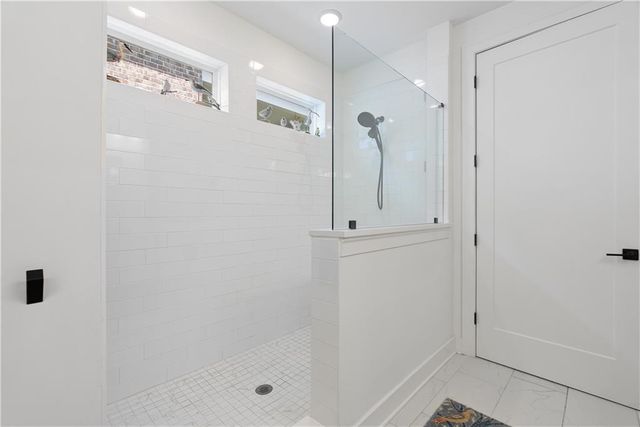 318 Carriage Glen Lane, Woodstock, GA 30188
