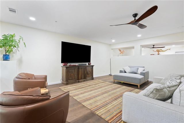 318 Carriage Glen Lane, Woodstock, GA 30188