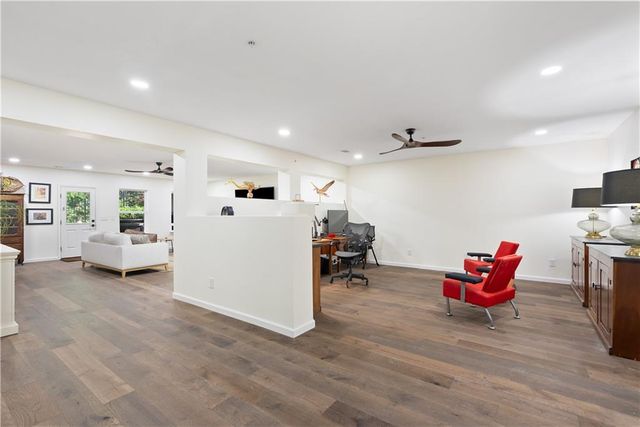 318 Carriage Glen Lane, Woodstock, GA 30188
