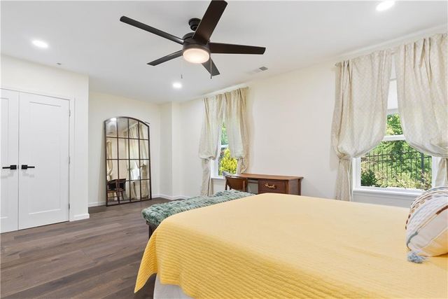 318 Carriage Glen Lane, Woodstock, GA 30188