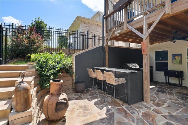 318 Carriage Glen Lane, Woodstock, GA 30188